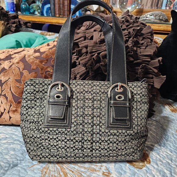 2008 Coach Y2K East West Soho Tote Purse Shoulder Bag in Signature Jacquard - Picture 1 of 10